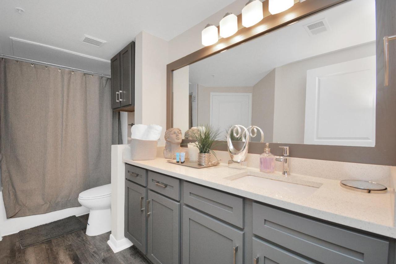 Apartment Grey Essence Smart Hub Pool, Gym &free Parking *