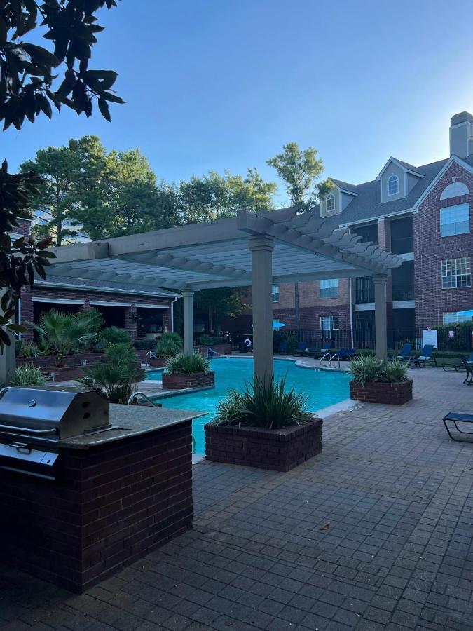 Smoke Free Amazing Spacious 2 Beds 2 Baths Modern Living