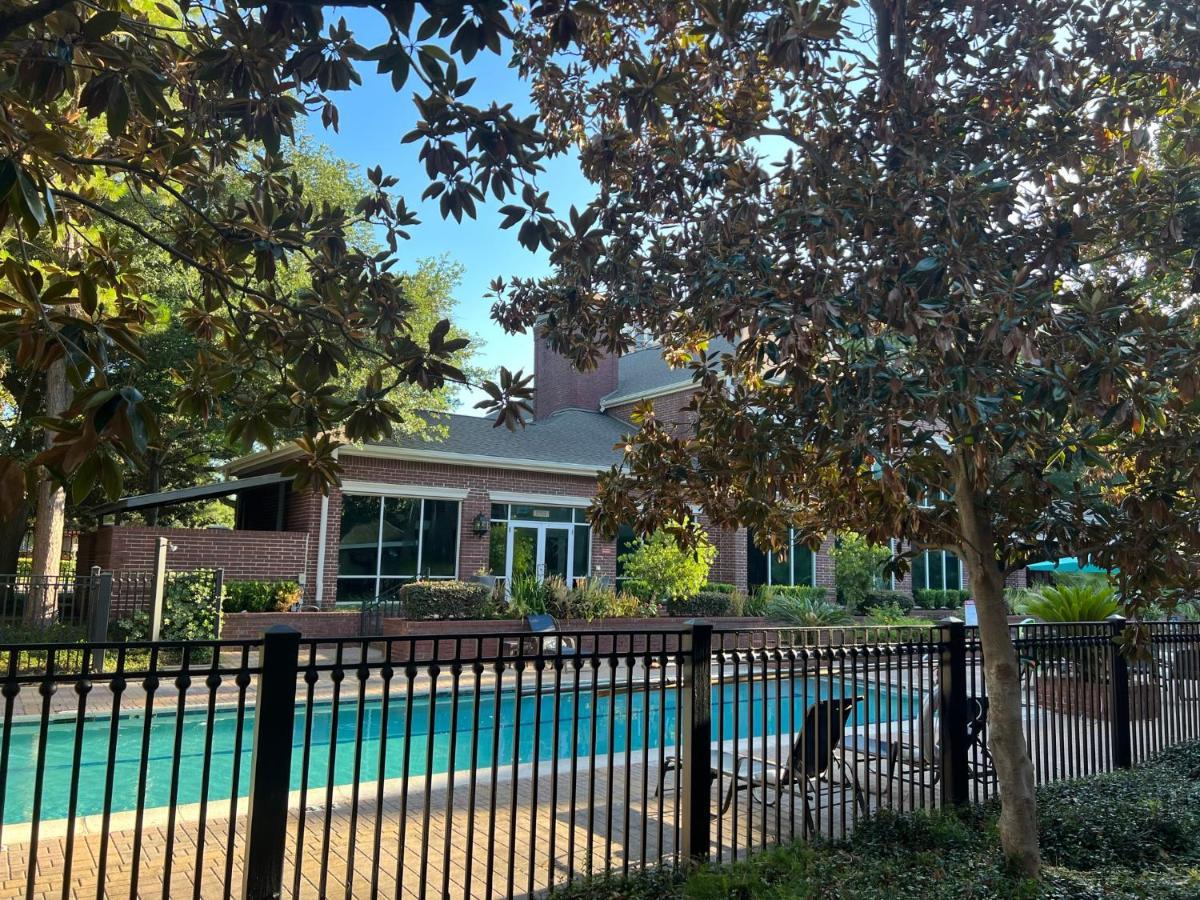 Apartment Smoke Free Amazing Spacious 2 Beds 2 Baths Modern Living Houston