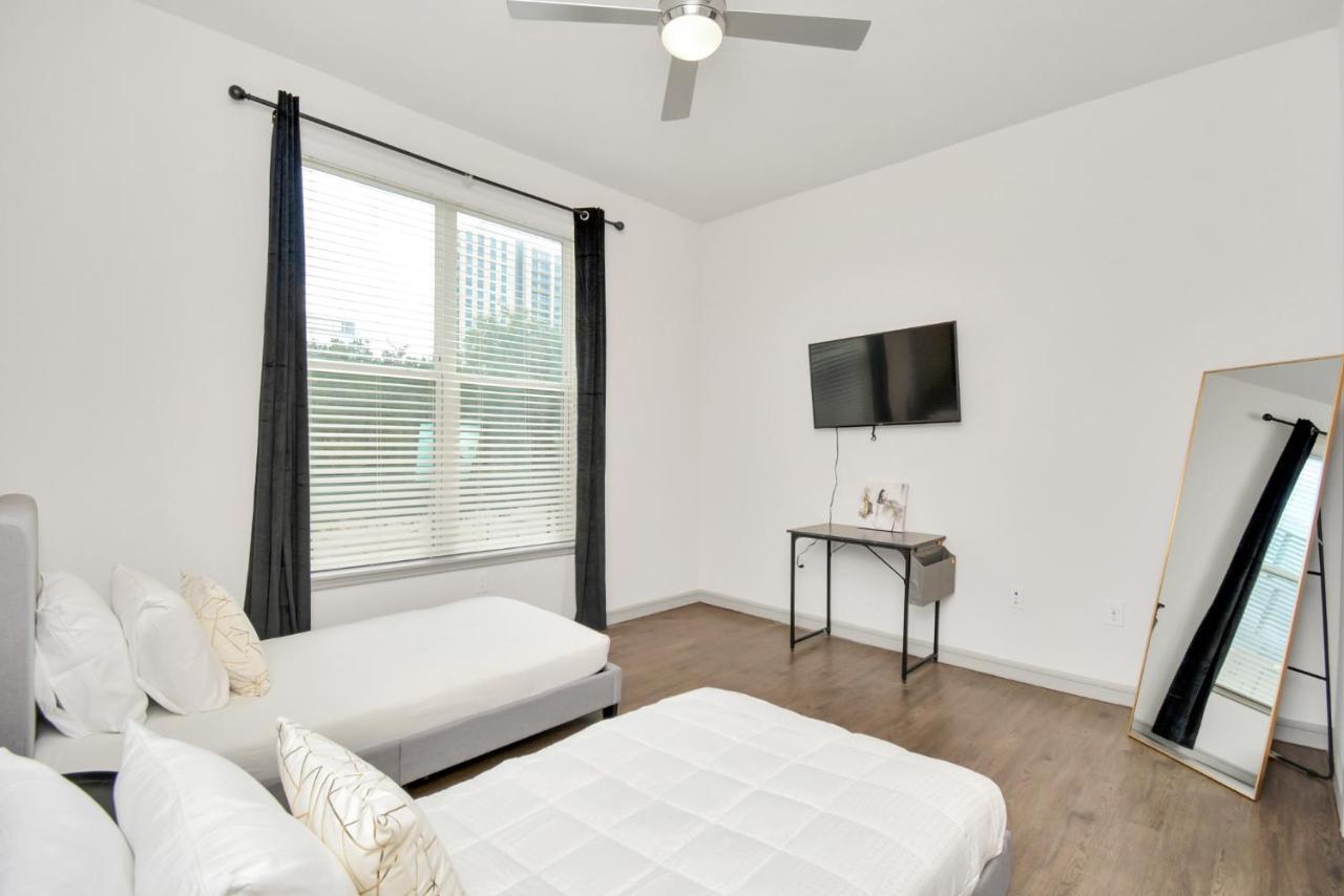 Elan Maison Smart Hub In The Heart Of Downtown Houston