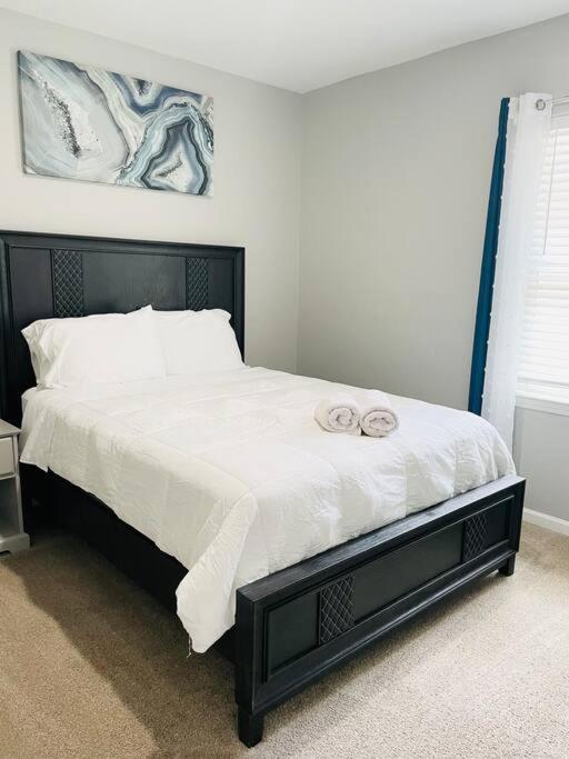3 Bedrooms *