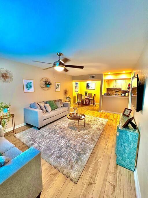 Beautiful/spacious 2 Bedroom Near Galleria Houston