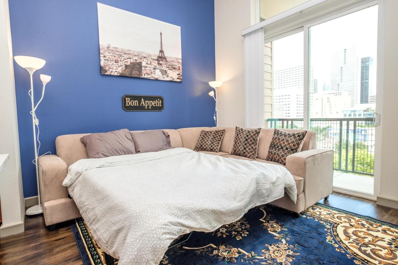 Apartment Renu At Downtown Houston