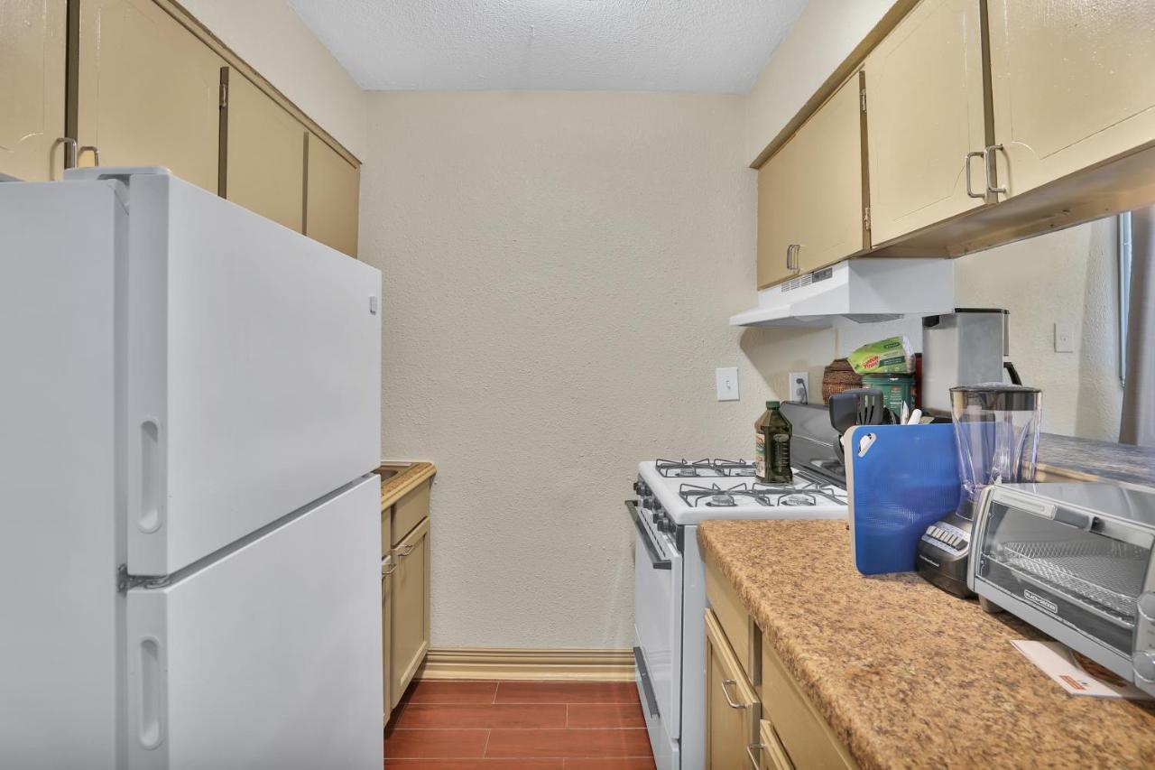 Apartment Cozy Studio With Yard Space *
