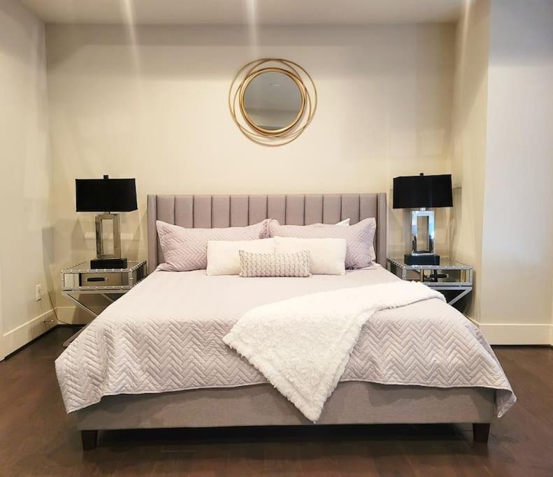 Holiday home The Posh Haus - Downtown - Grb - King Bed *