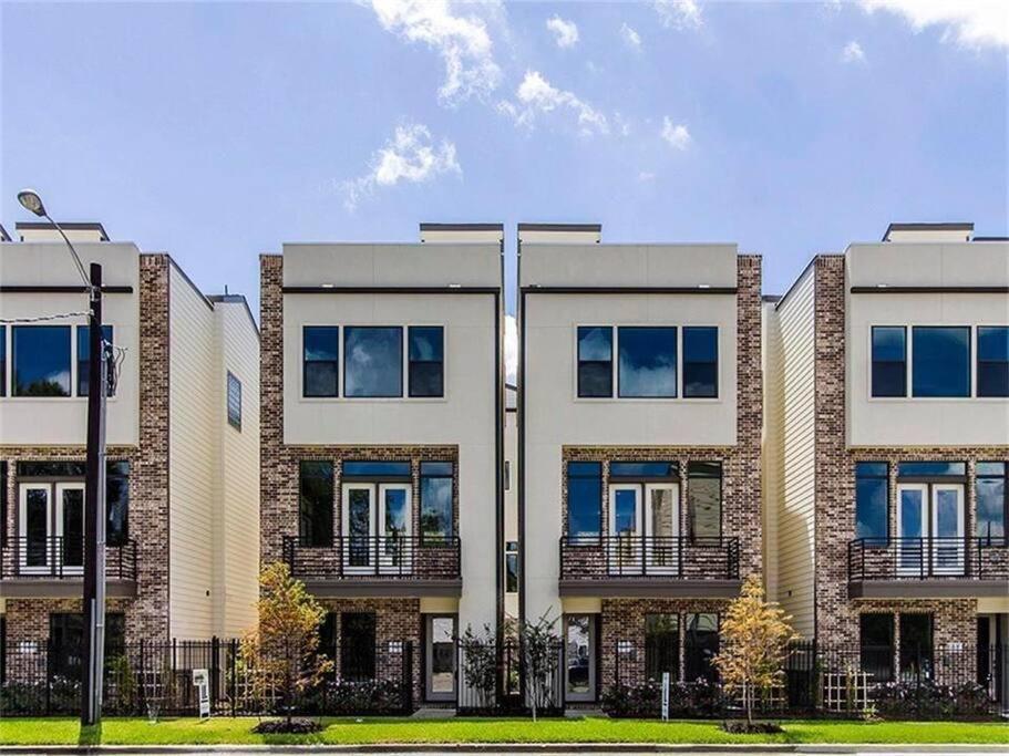 The Posh Haus - Downtown - Grb - King Bed * Houston