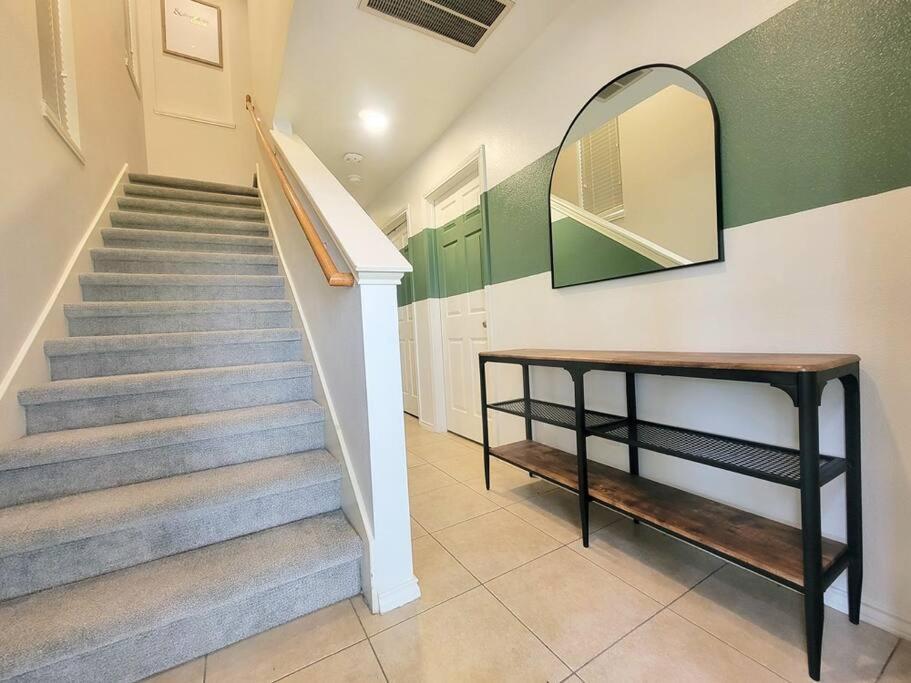 Holiday home Haus Of Colours - 7 Beds - Grb - Downtown