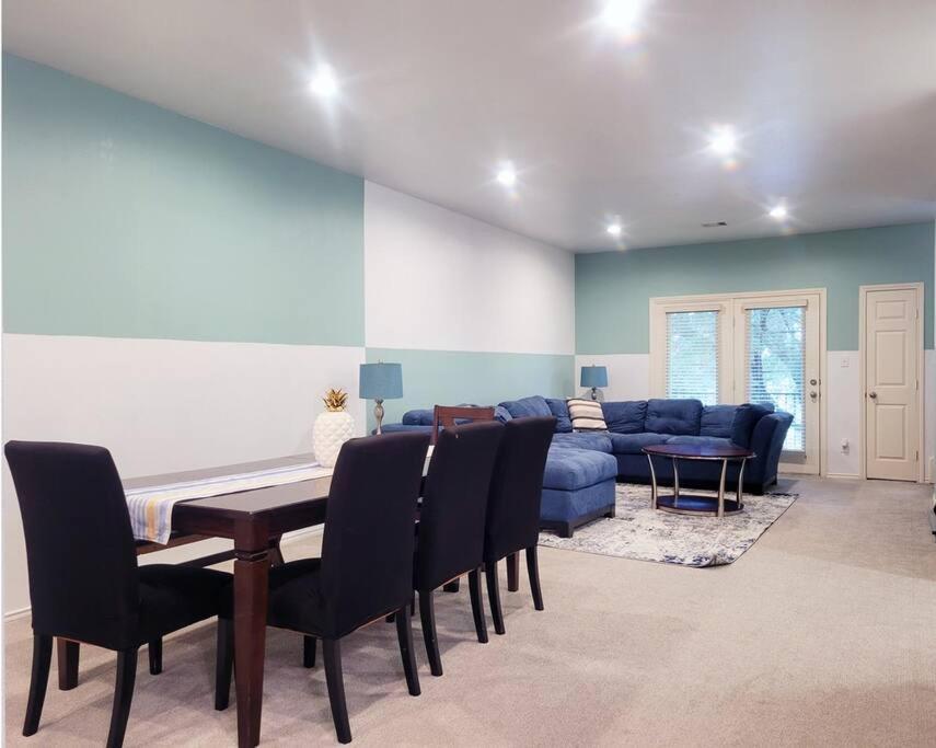 Haus Of Colours - 7 Beds - Grb - Downtown