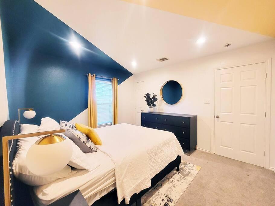 Holiday home Haus Of Colours - 7 Beds - Grb - Downtown *