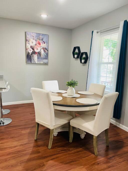 3 Bedrooms Holiday home Houston