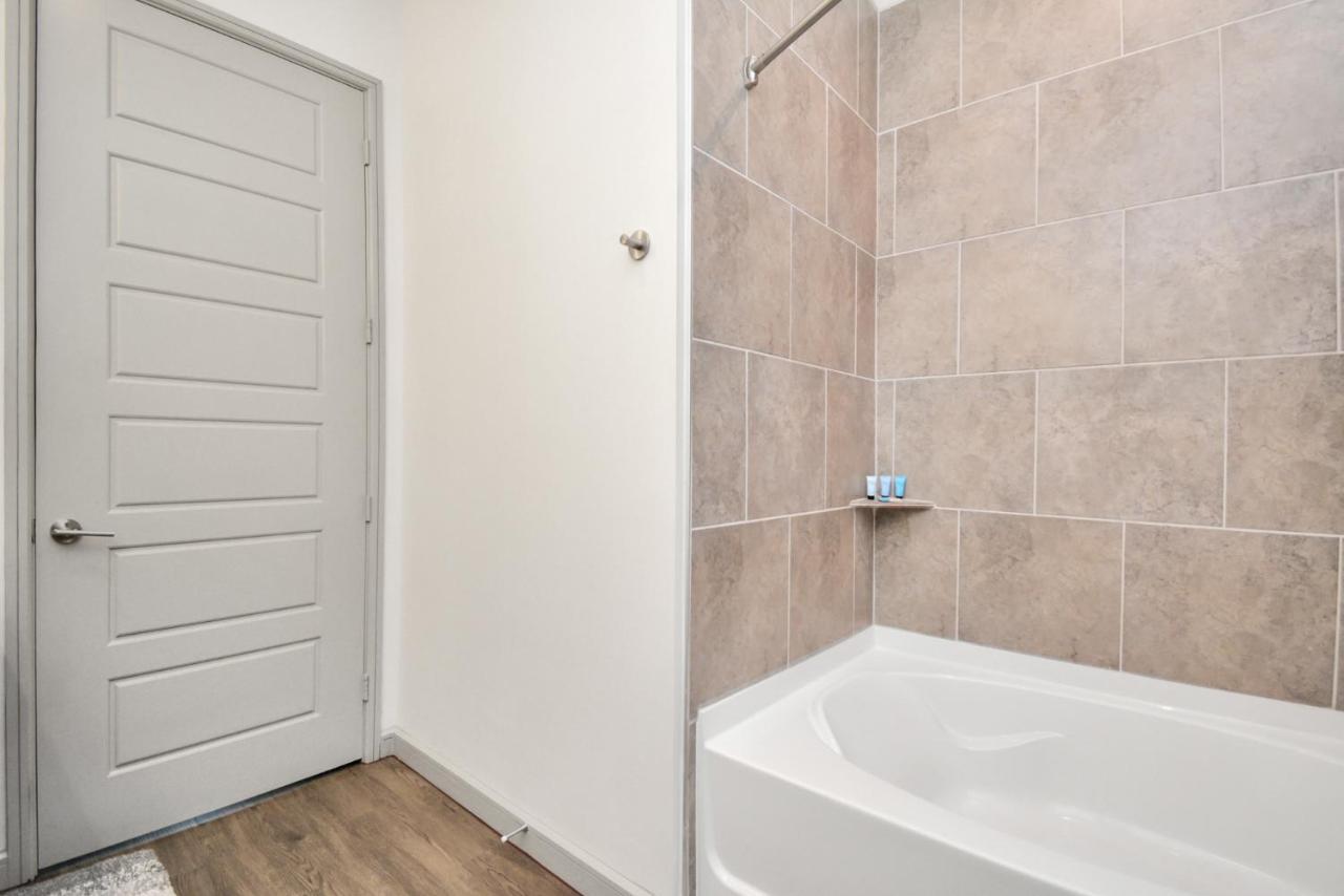 Apartment Elan Maison Smart Hub In The Heart Of Downtown *