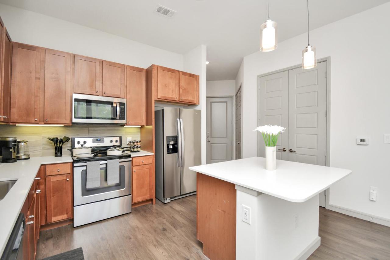 Elan Maison Smart Hub In The Heart Of Downtown