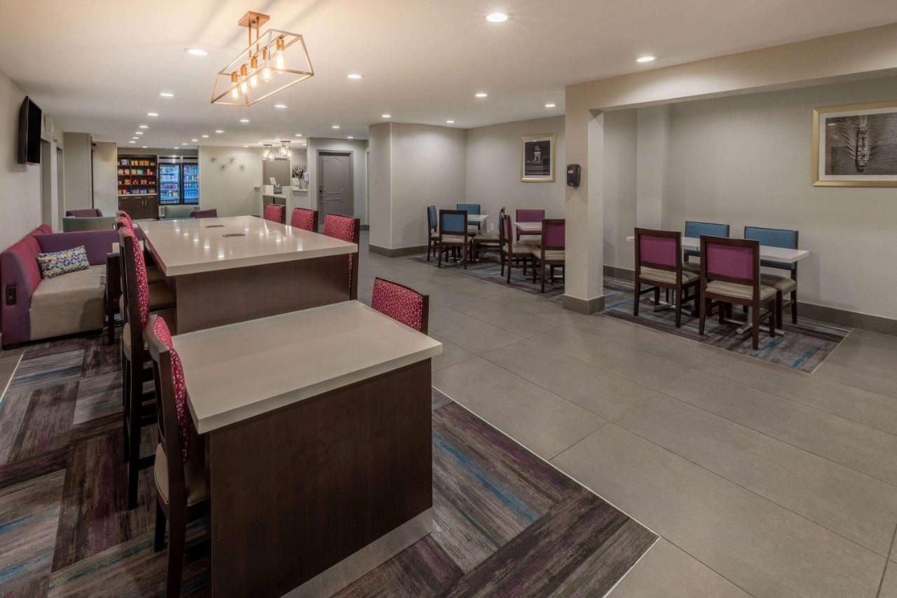 Hotel La Quinta By Wyndham Nw Brookhollow 3*