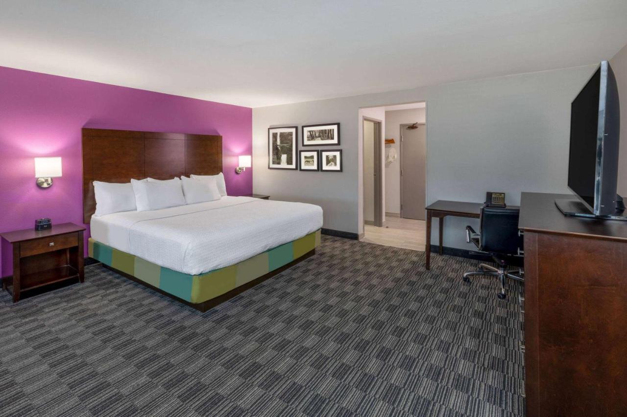 La Quinta By Wyndham Nw Brookhollow Hotel 3*