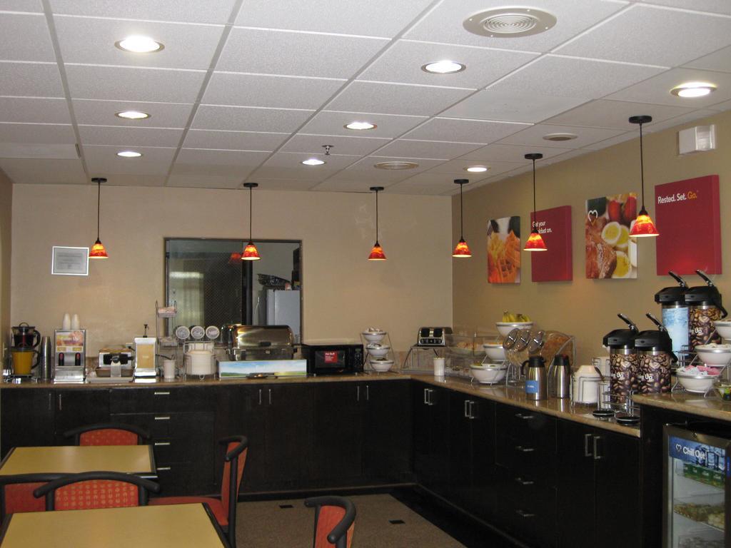Hotel Comfort Westchase Energy Corridor 3*