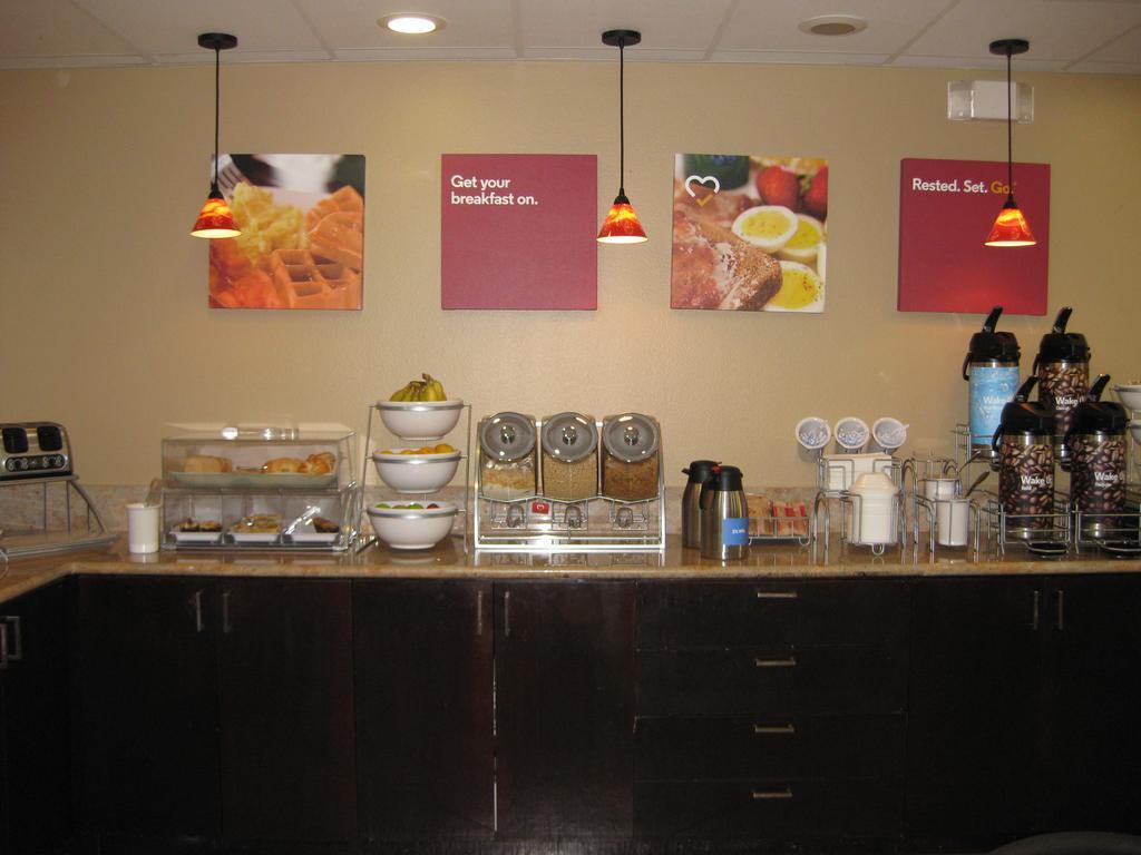 Comfort Westchase Energy Corridor Hotel 3*