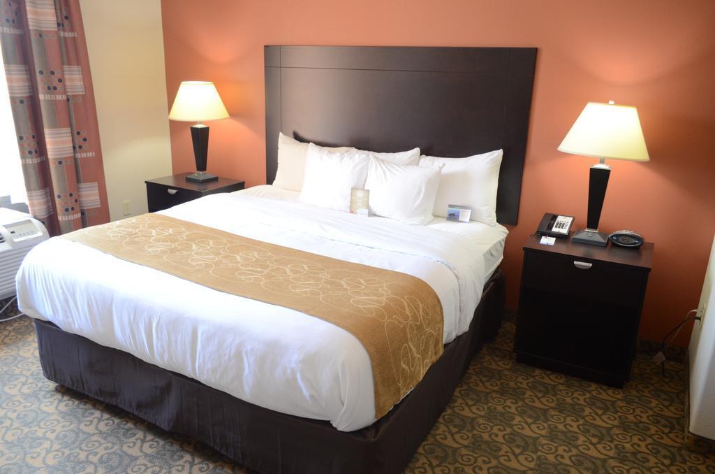 Hotel Comfort Westchase Energy Corridor