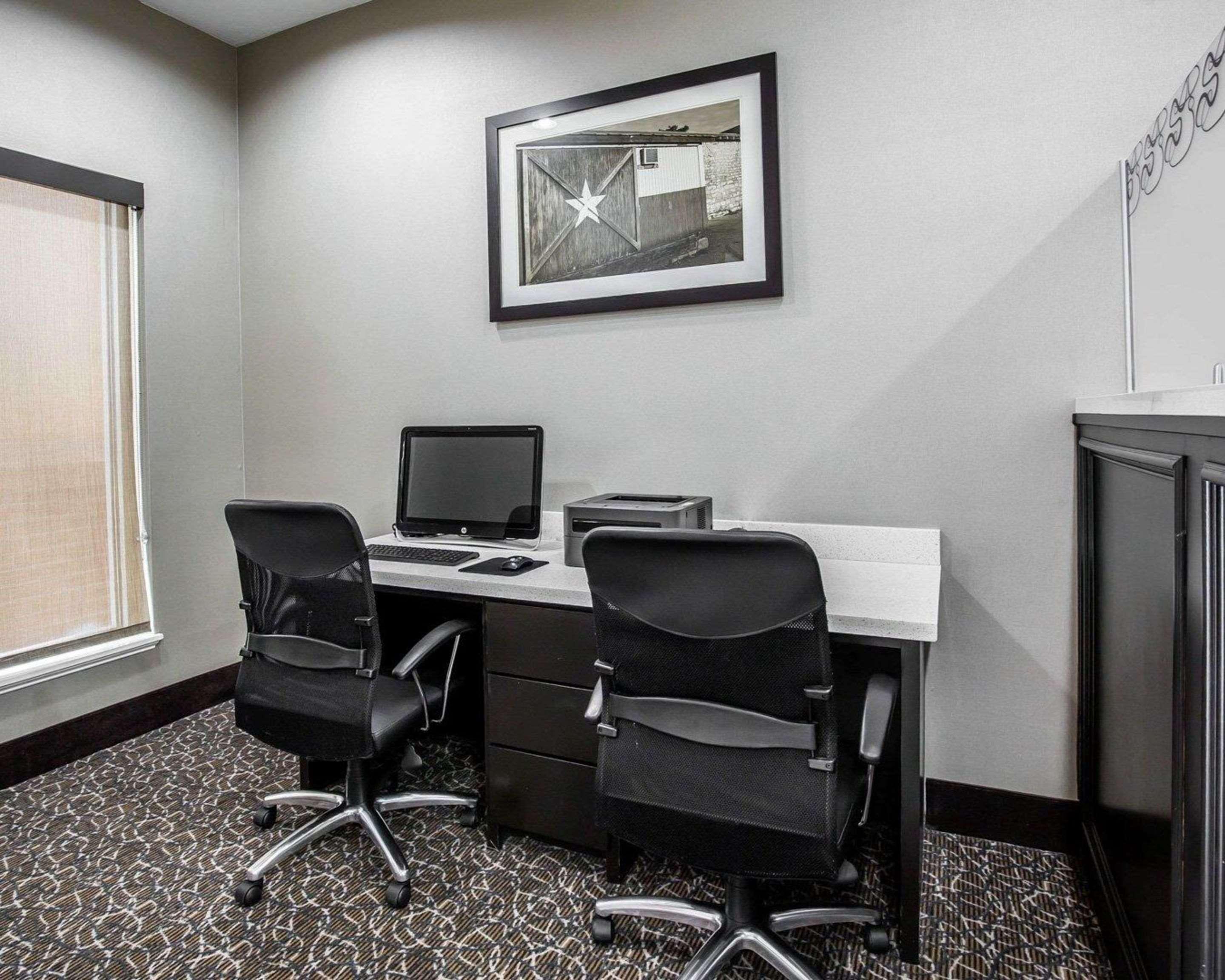 Hotel Comfort Northwest - Cy - Fair 3*