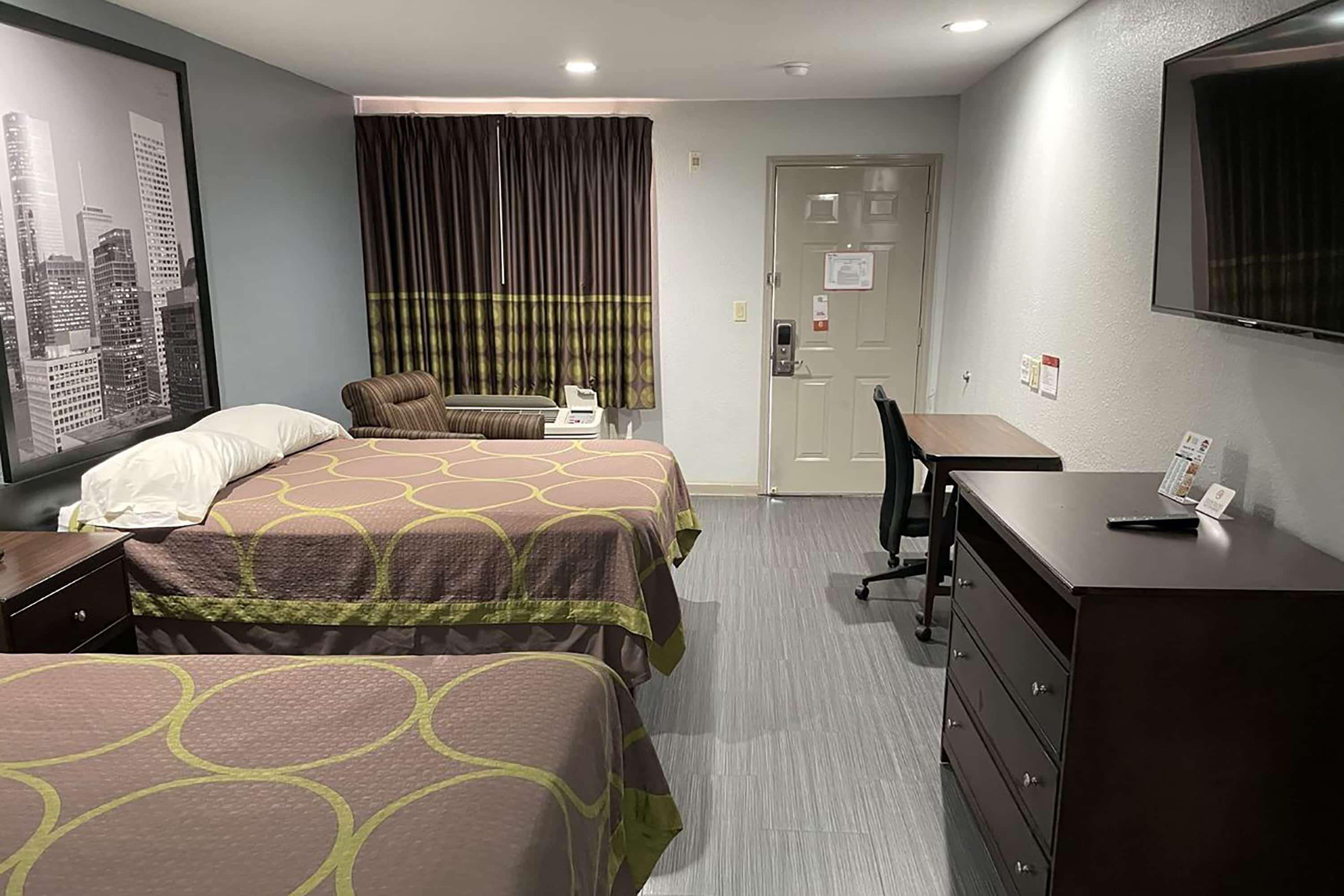 Hotel Super 8 By Wyndham Downtown I-610 Houston