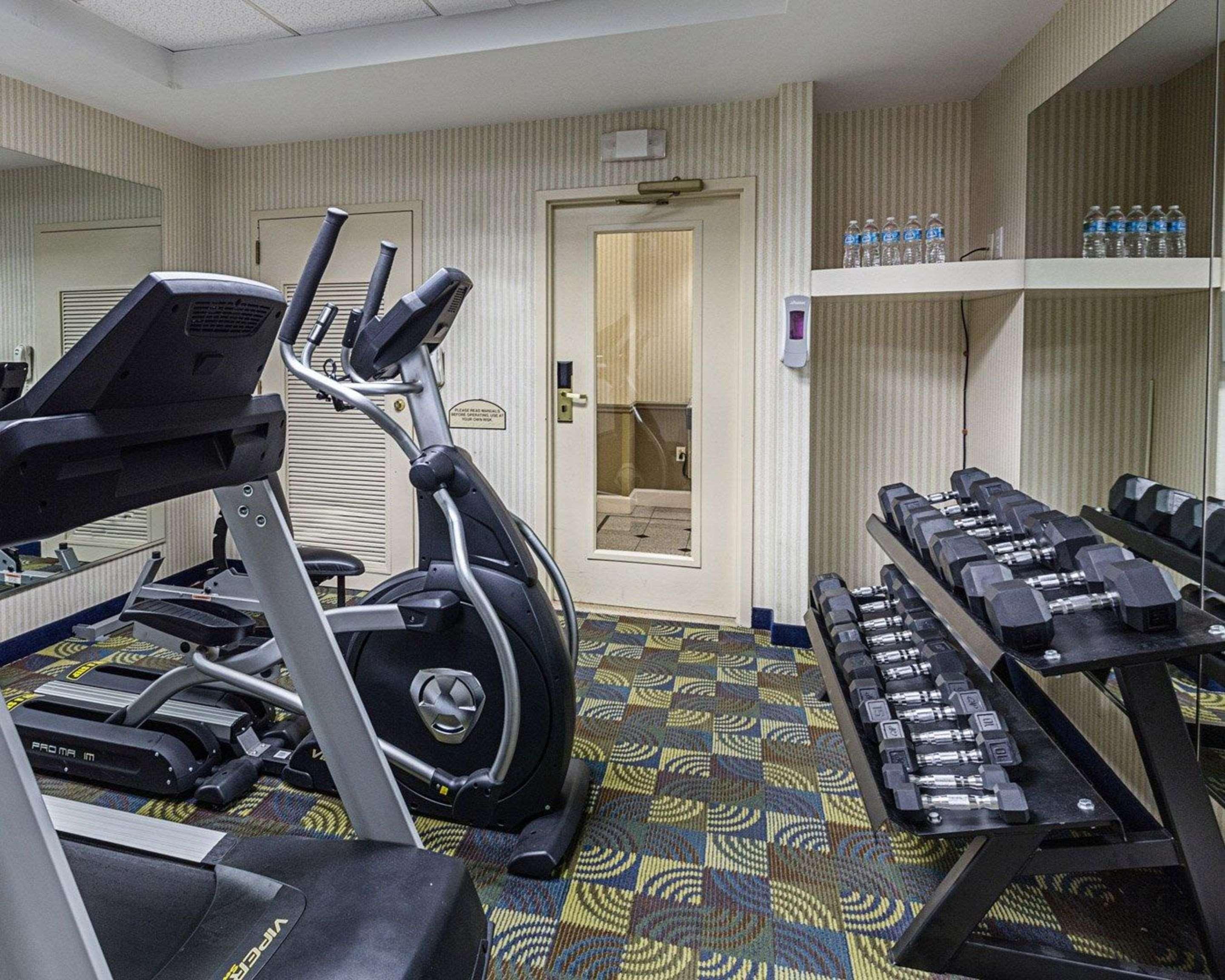 Inn Comfort Southwest Fwy At Westpark 3*