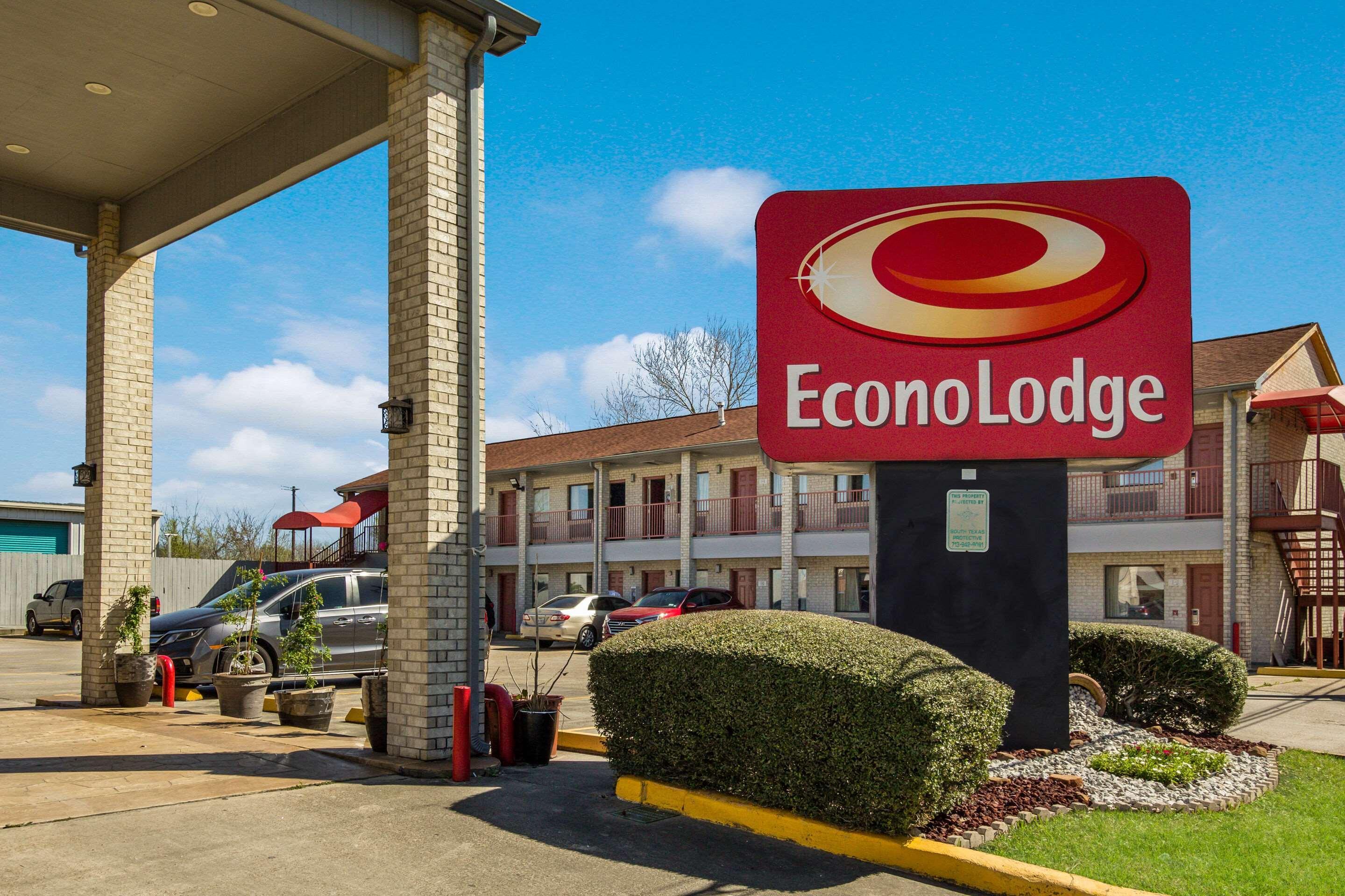 Econo Brookhollow Motel *