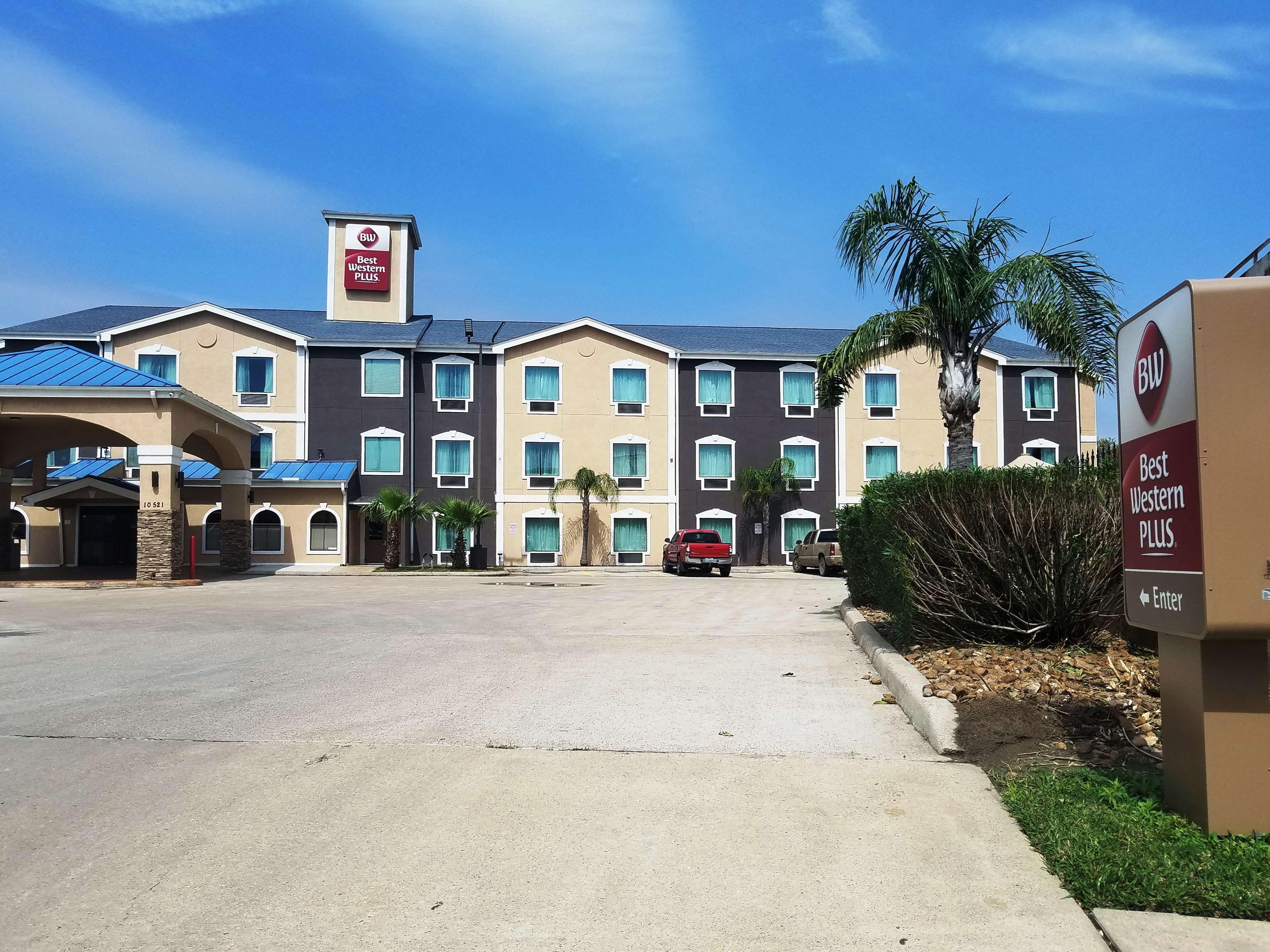 Western Heritage Hotel 3*
