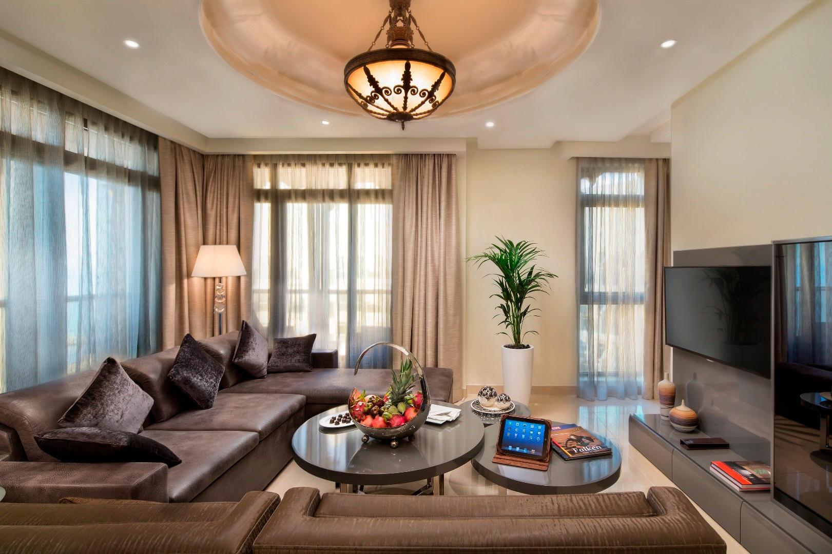 Wyndham Garden Willowbrook Hotel