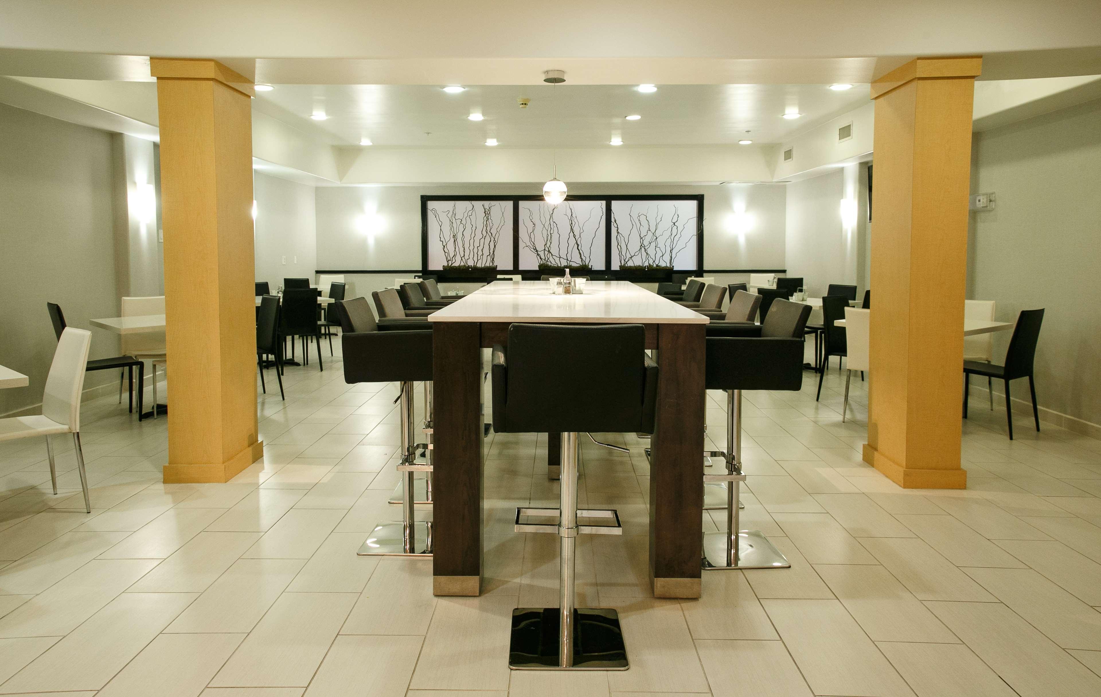 Wyndham Garden Willowbrook Hotel Houston