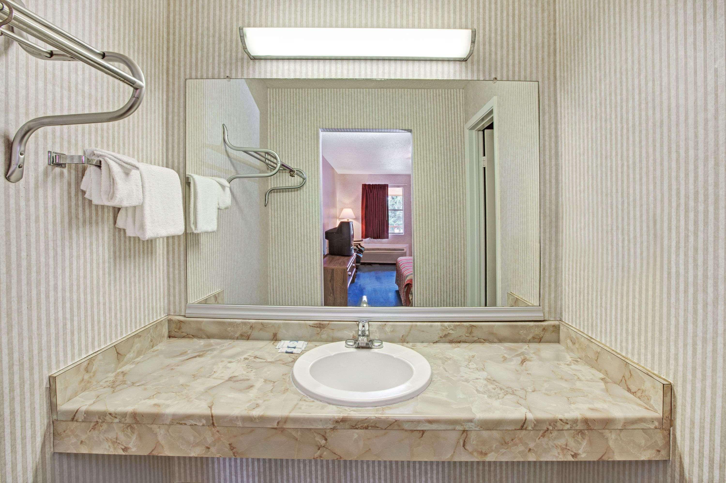 Hotel Knights Hobby Airport Houston