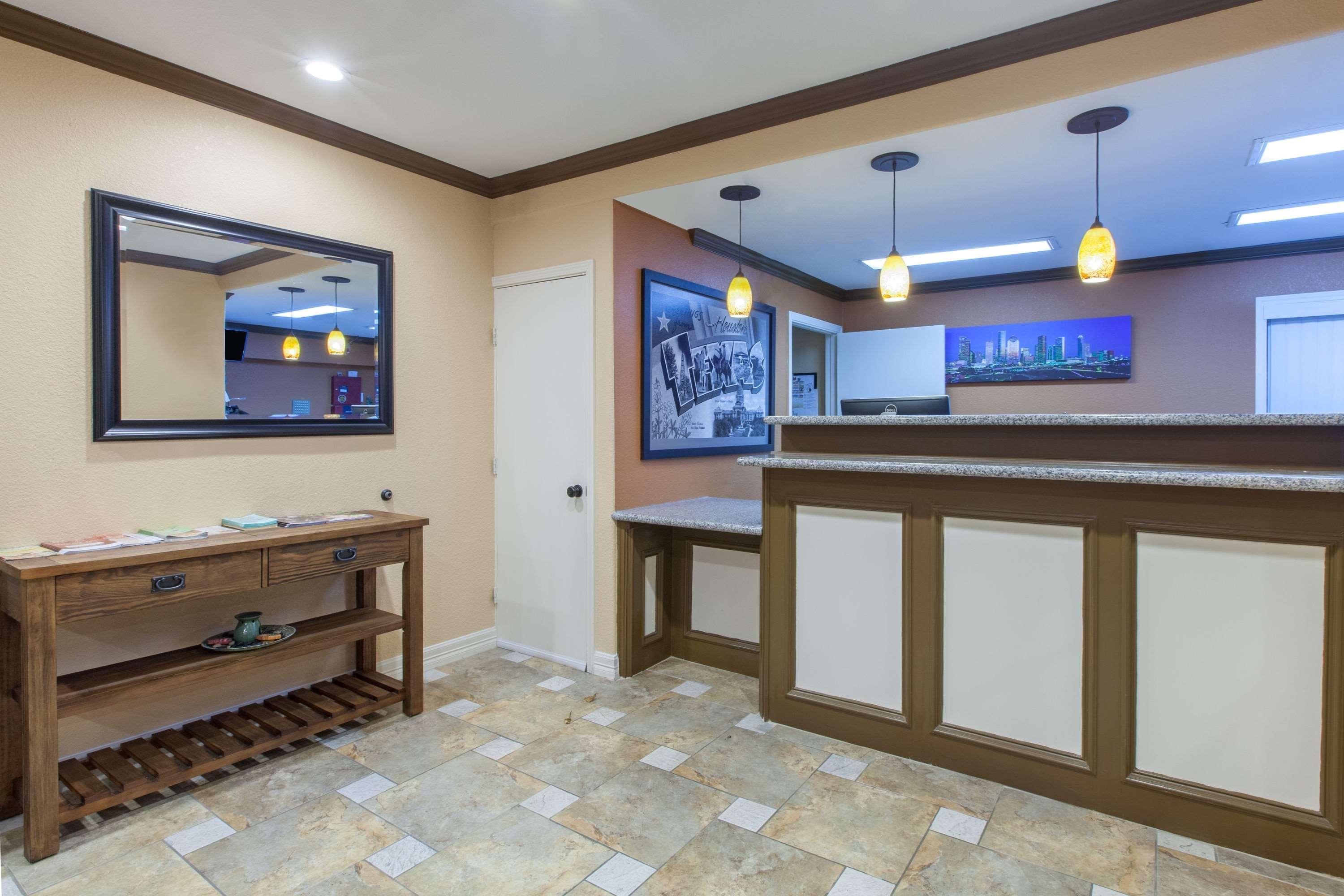 Super 8 By Wyndham Houston/willowbrook Hwy 249 2* Houston