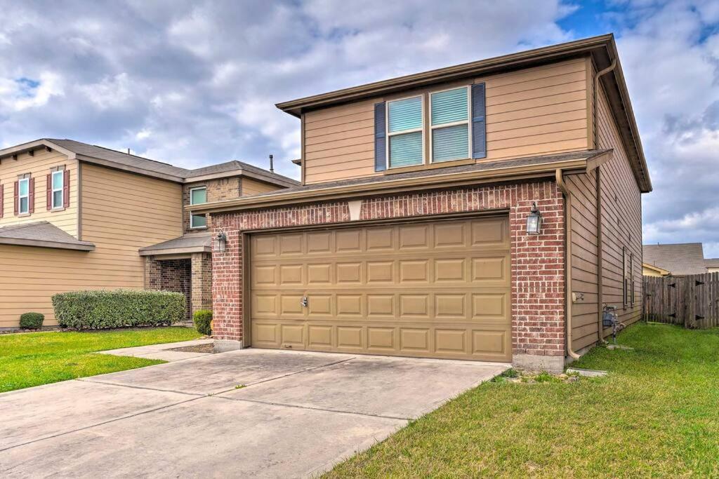 3 Bedroom 2.5 Bath With Office Holiday home Houston