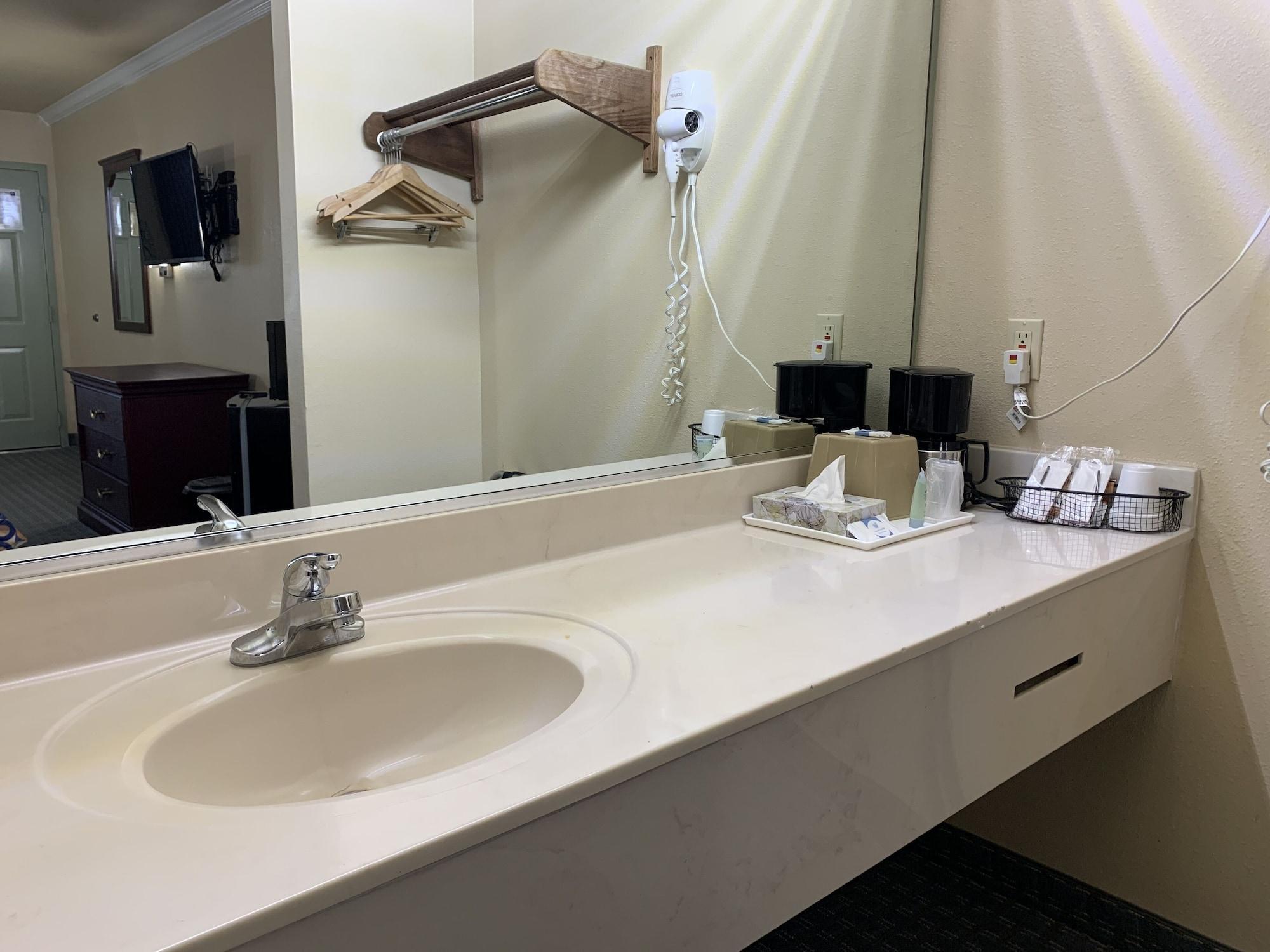 Motel Americas Best Value Hobby Airport 3*