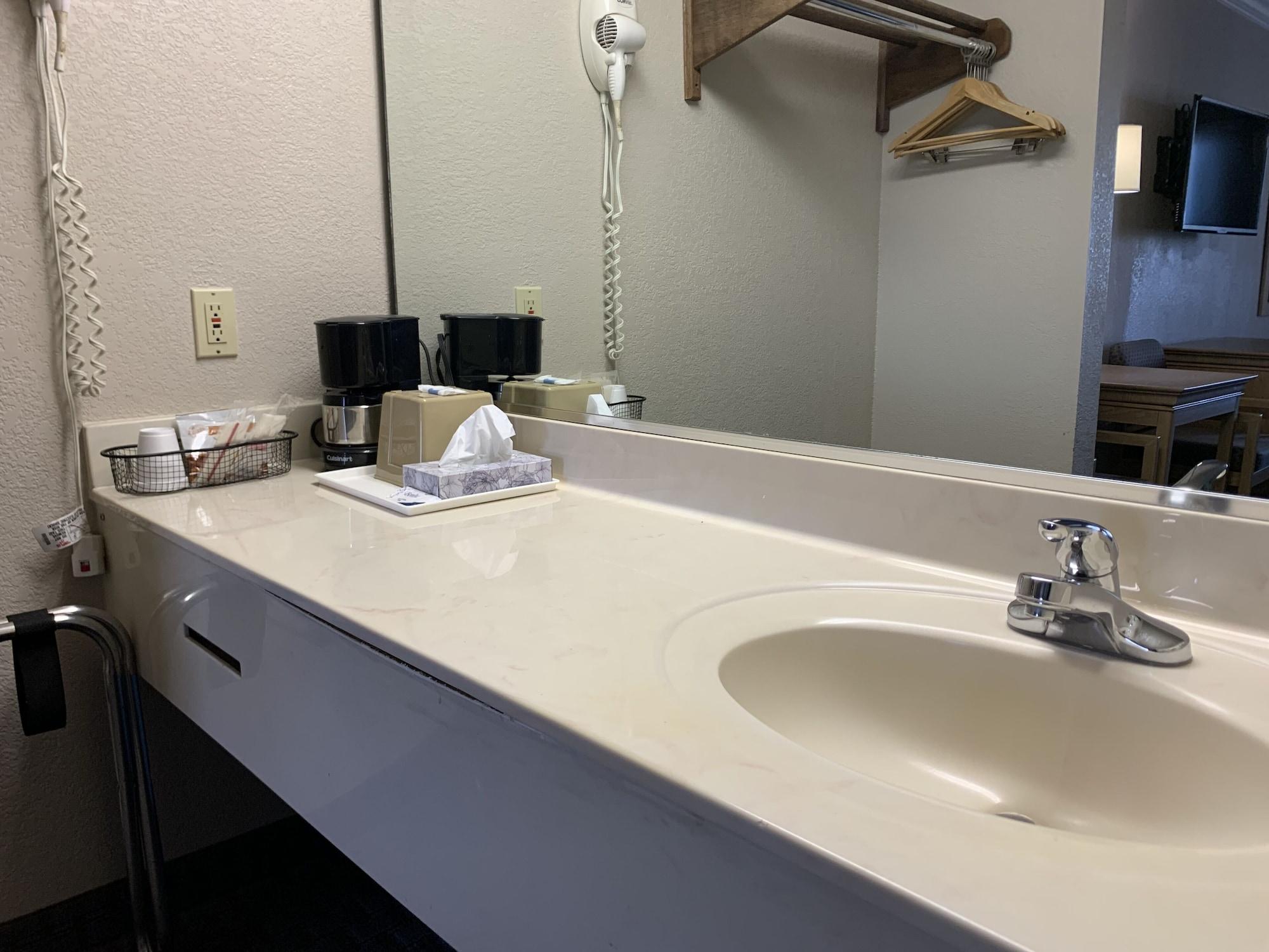 Americas Best Value Hobby Airport 3* Houston