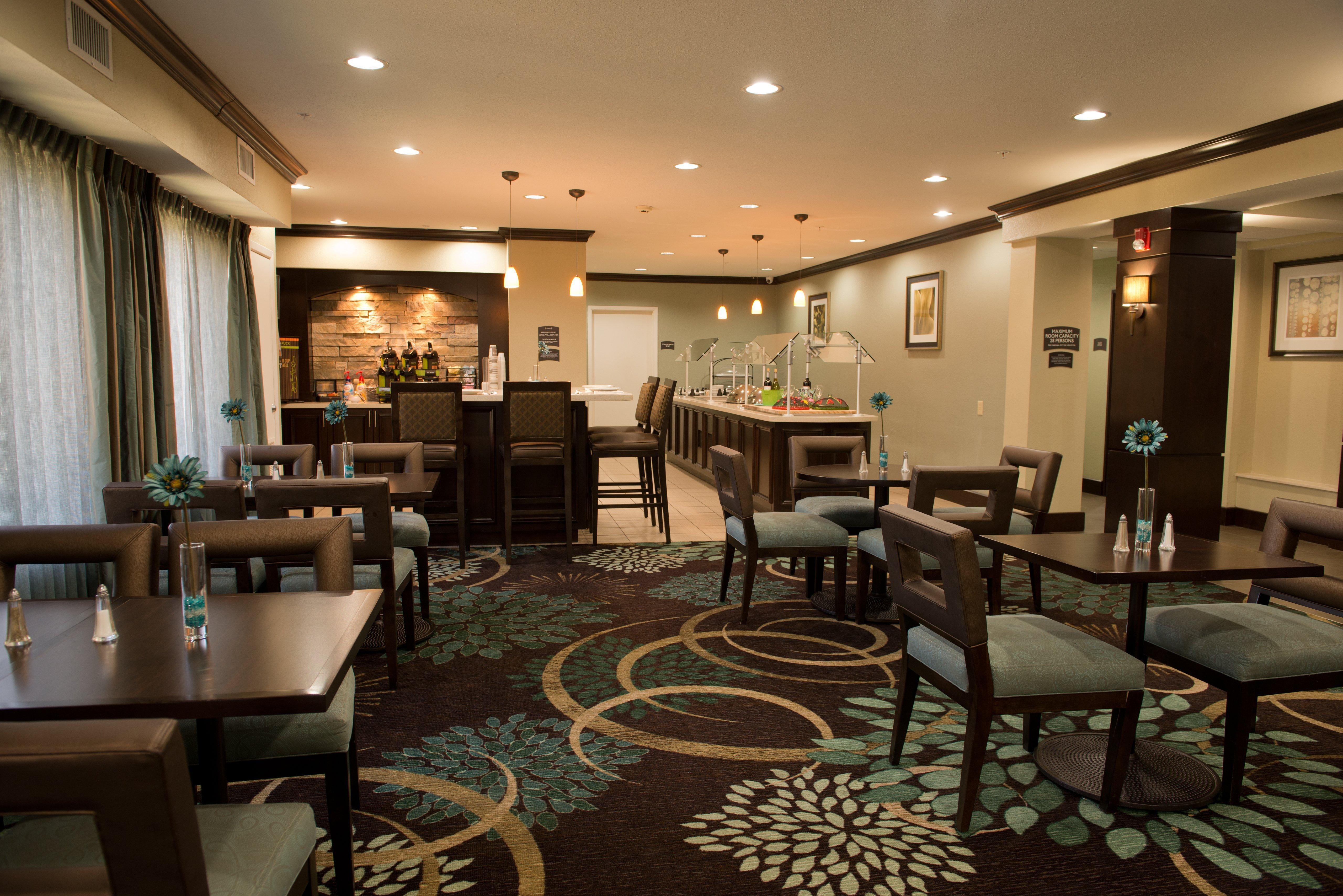Staybridge Nw/willowbrook, An Ihg 2*