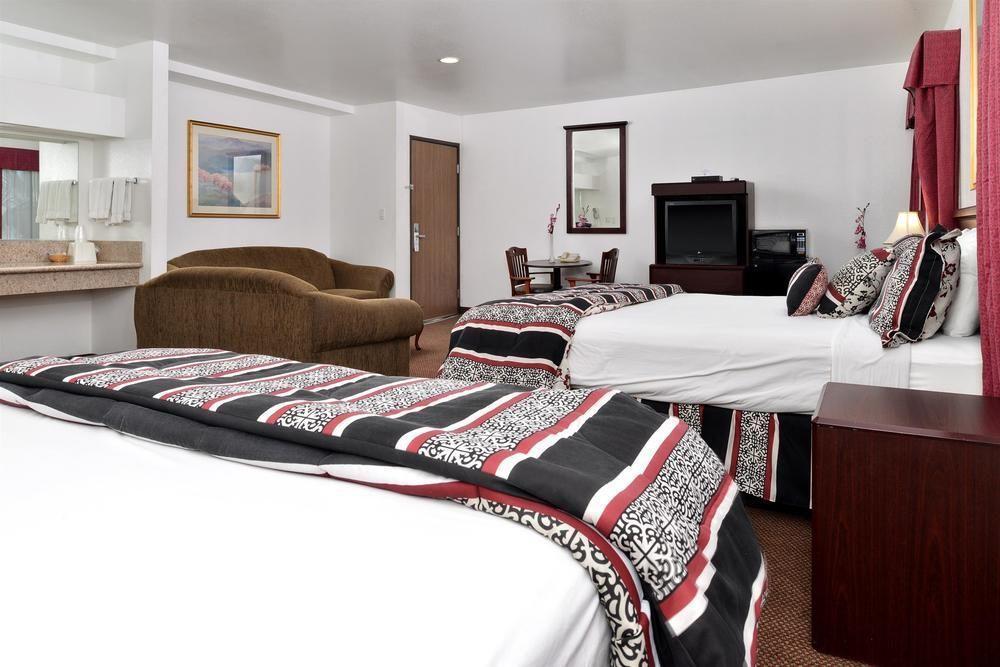Americas Value Hotel 2*
