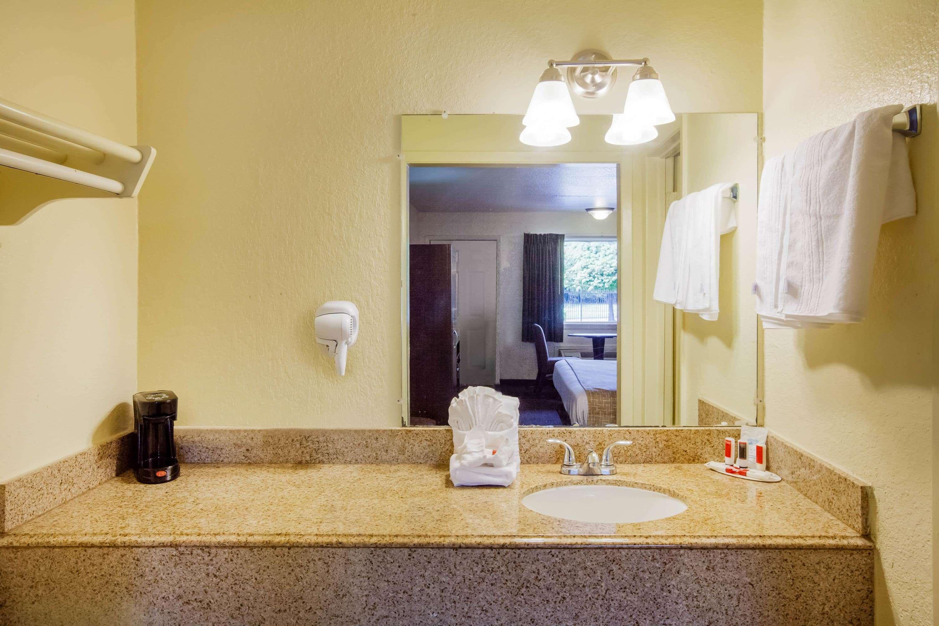 Travelodge By Wyndham Hobby Airport Hotel