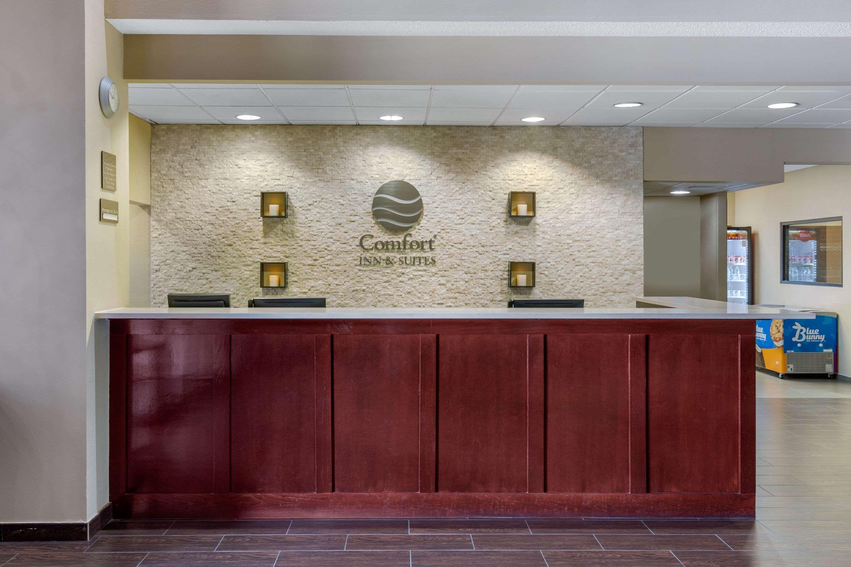 Comfort & Sw Sugarland Hotel