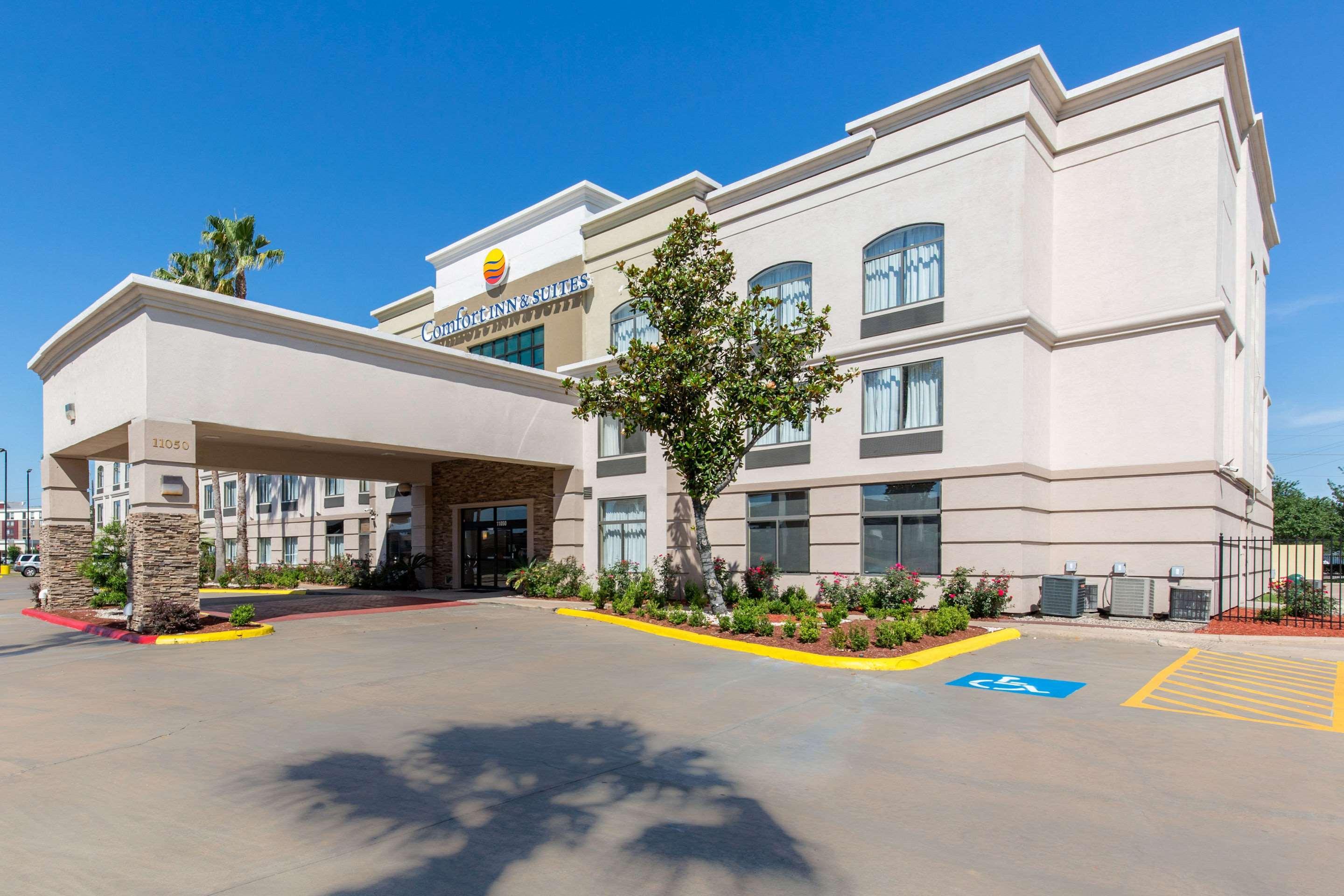 Hotel Comfort & Sw Sugarland 2*