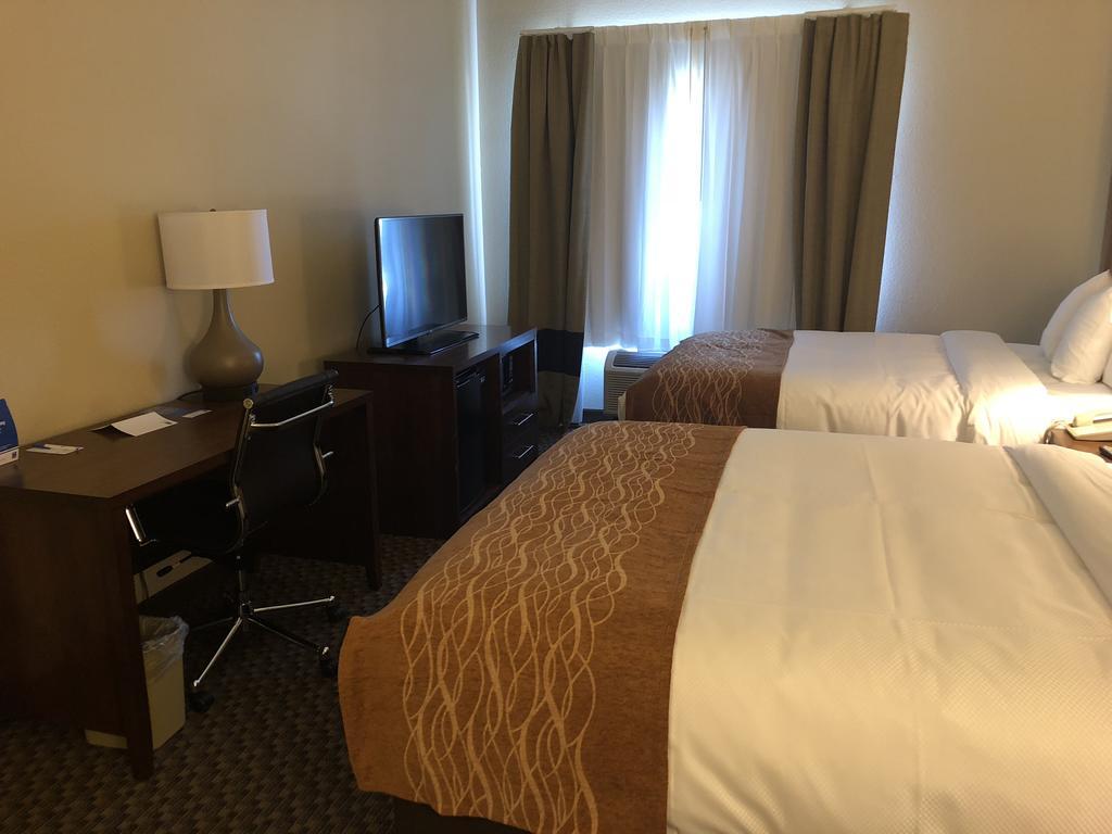 Comfort & Sw Sugarland Hotel