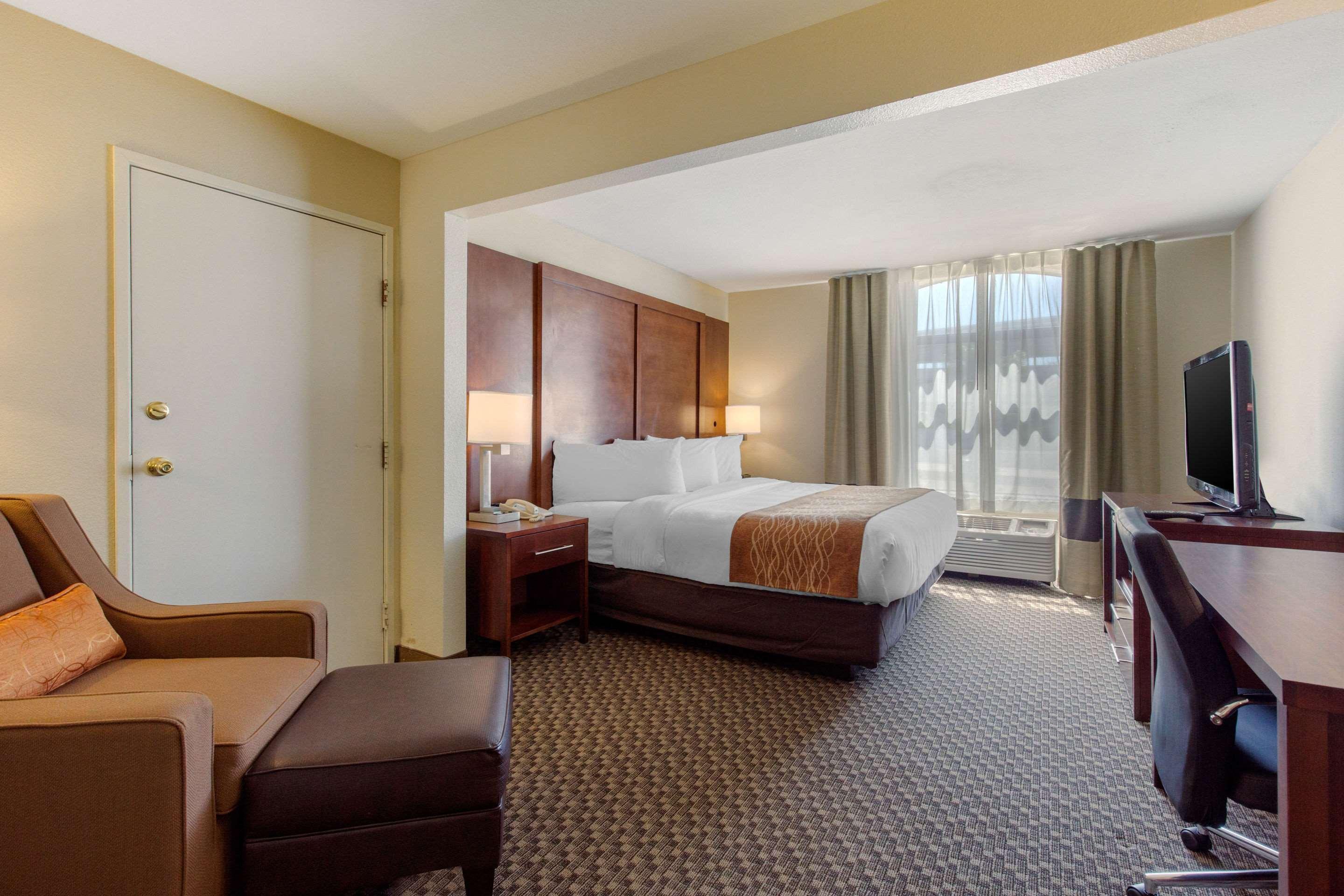Comfort & Sw Sugarland Hotel 2*