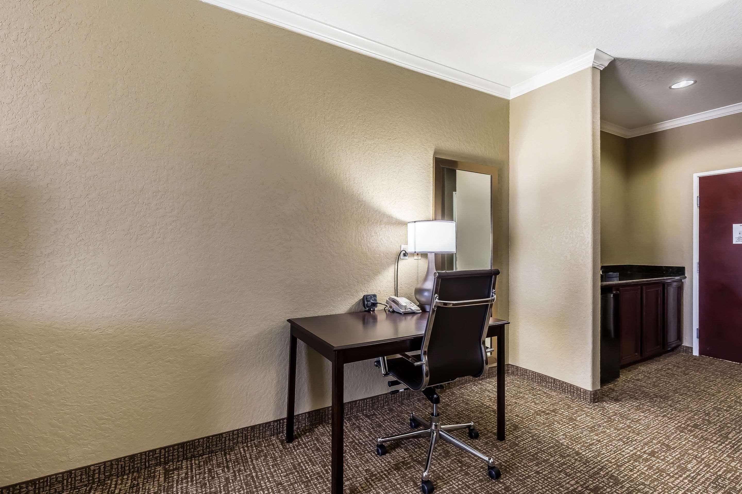 Comfort Iah Airport - Beltway 8 Hotel Houston