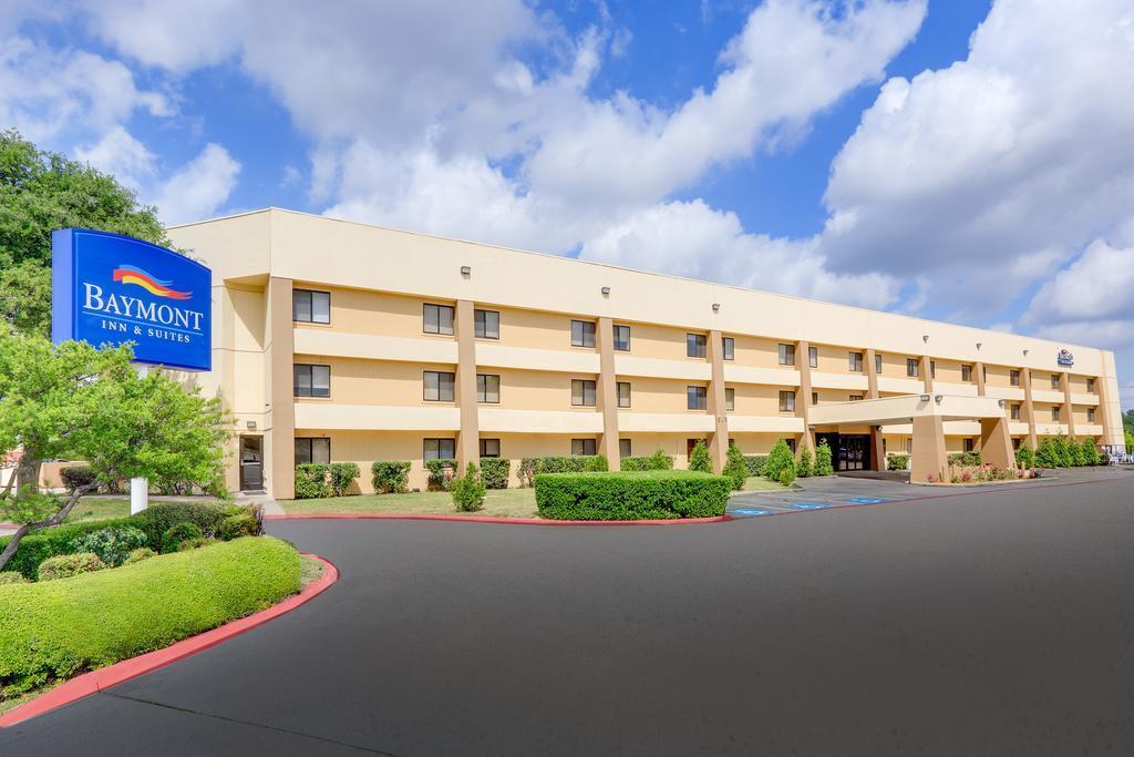 Hotel Baymont By Wyndham Kingwood 2*