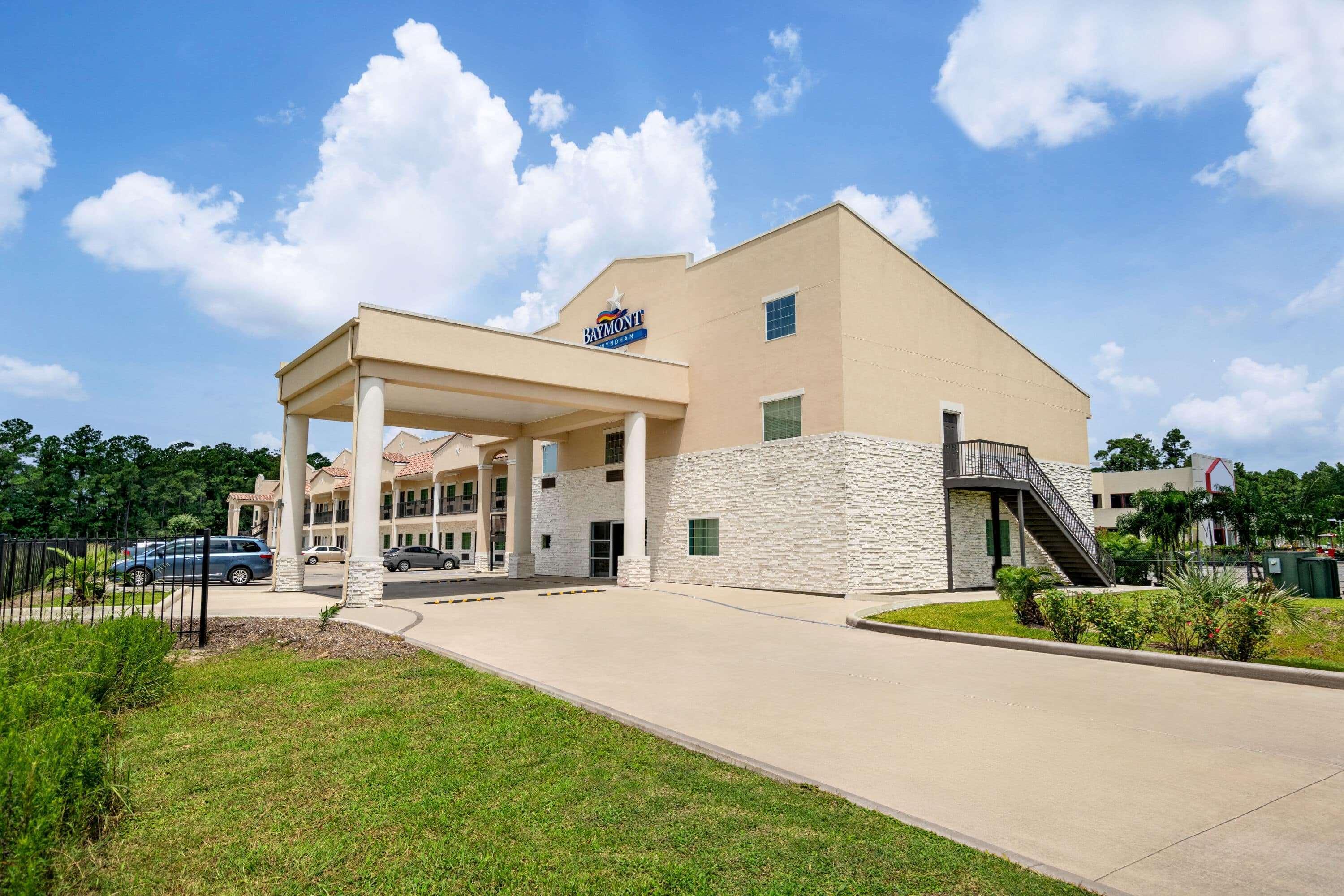 Baymont By Wyndham Kingwood Hotel Houston