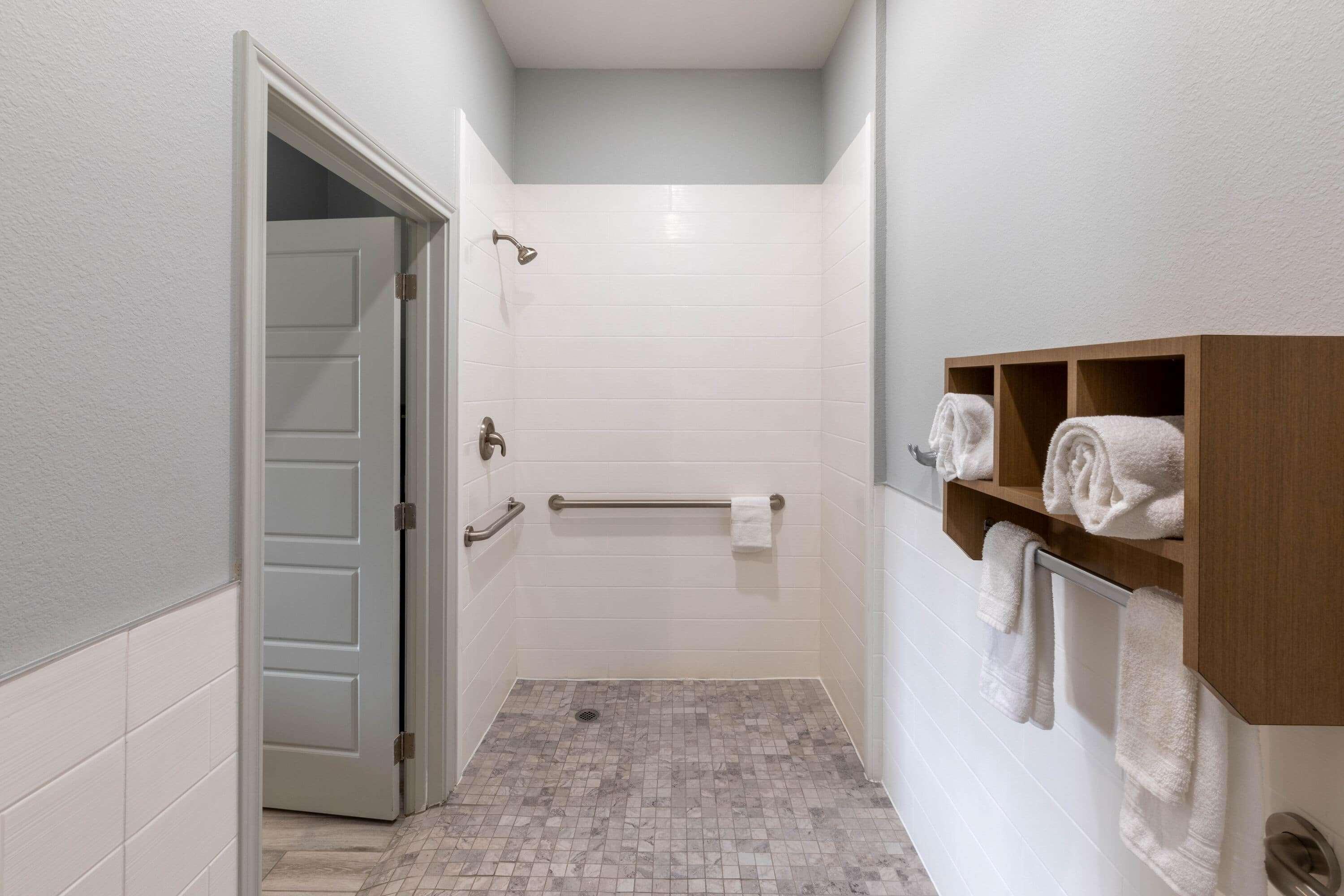 Days & By Wyndham Downtown/university Of 3*