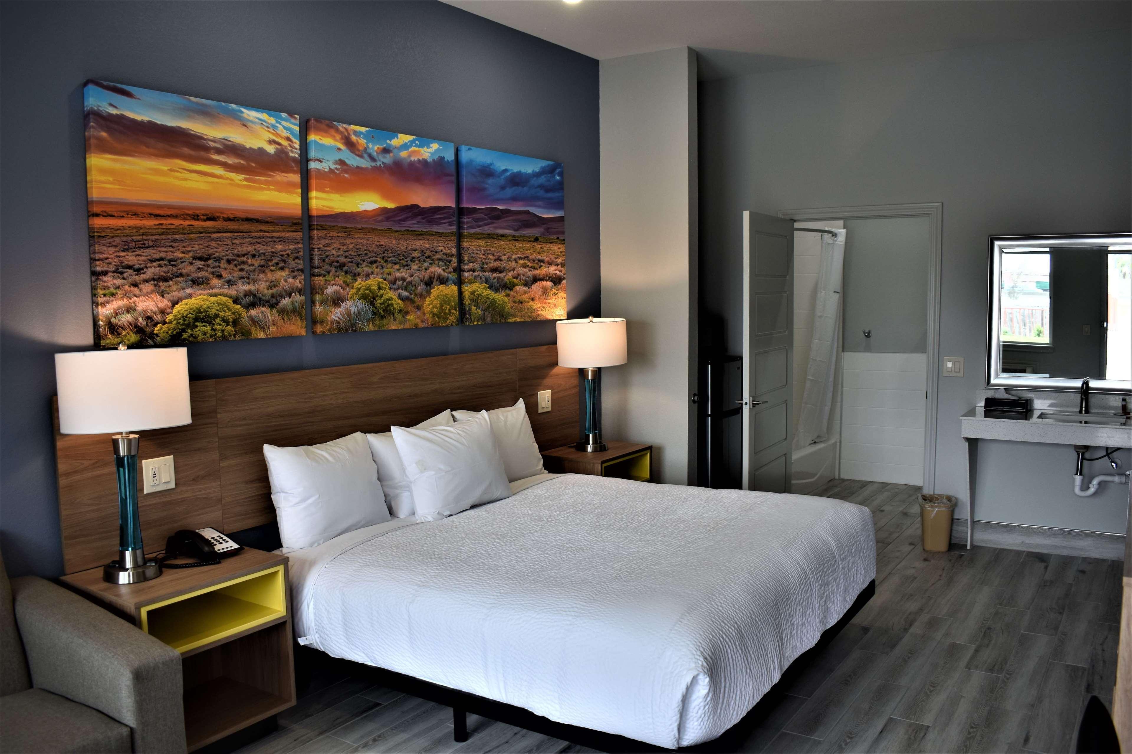 Days & By Wyndham Downtown/university Of 3* Houston