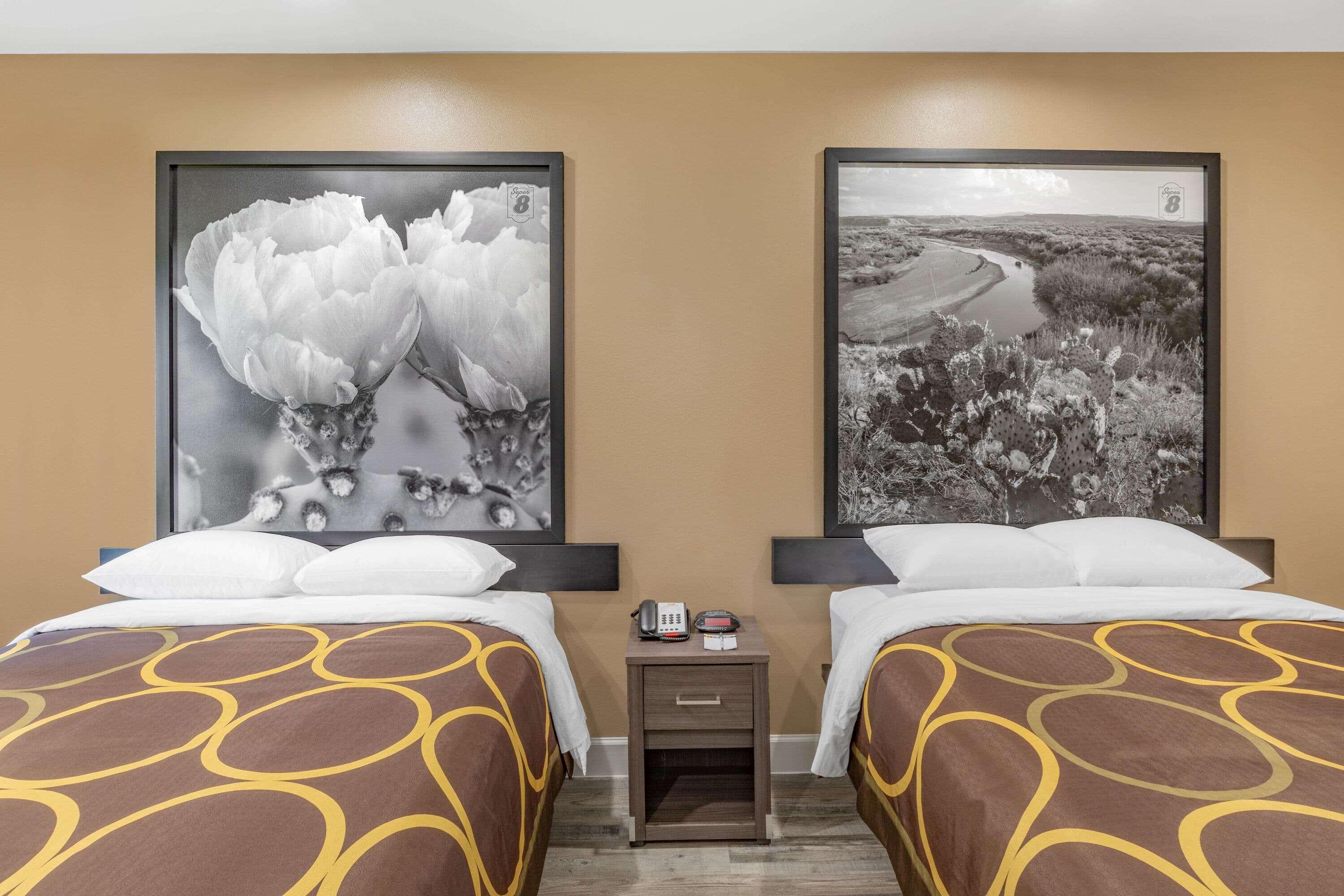 Hotel Super 8 By Wyndham Nw Beltway 8-west Rd 3*