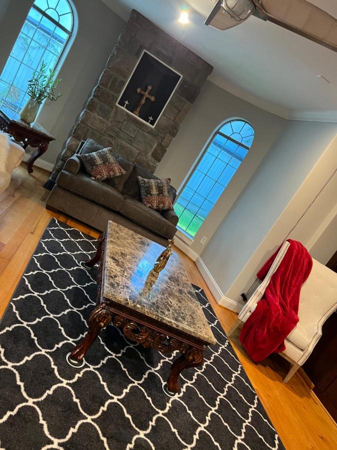 Luxuria Mini-mansion Near Downtown Holiday home Houston