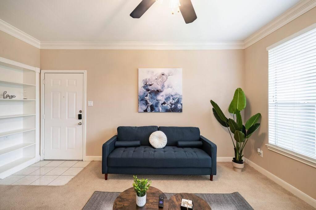 Uptown Escape - Modern, 1bd Near The Galleria Apartment