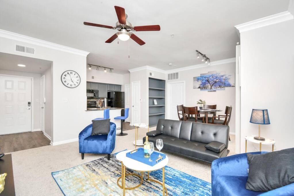 The Royal Apartment Houston