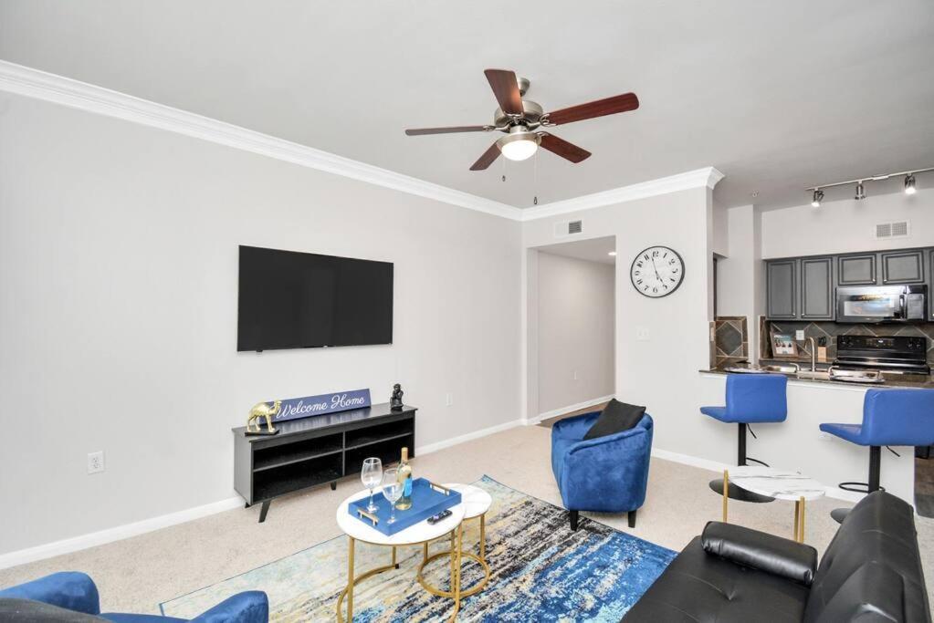 The Royal Apartment Houston